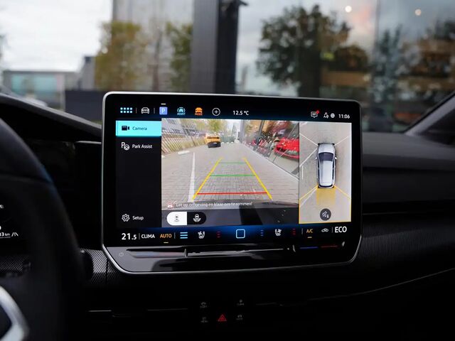 Фольксваген Golf GTE 2025 в Европе на Automoto.ua Черный Фольксваген Golf GTE, объемом двигателя 1.5 л и пробегом 10 тыс. км за 65086 $, фото 10 на Automoto.ua