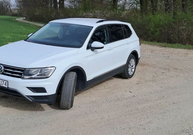 Фольксваген Tiguan Allspace, объемом двигателя 1.98 л и пробегом 52 тыс. км за 21166 $, фото 1 на Automoto.ua