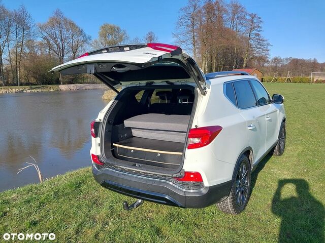 Cанг Йонг Rexton, об'ємом двигуна 2.16 л та пробігом 38 тис. км за 25702 $, фото 2 на Automoto.ua