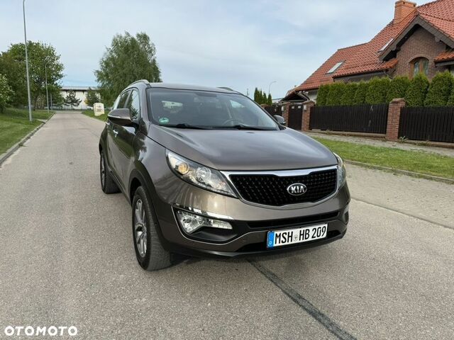 Кіа Sportage, об'ємом двигуна 1.59 л та пробігом 173 тис. км за 10778 $, фото 8 на Automoto.ua