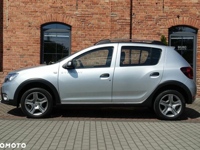 Дачия Sandero StepWay, объемом двигателя 1 л и пробегом 113 тыс. км за 8186 $, фото 1 на Automoto.ua