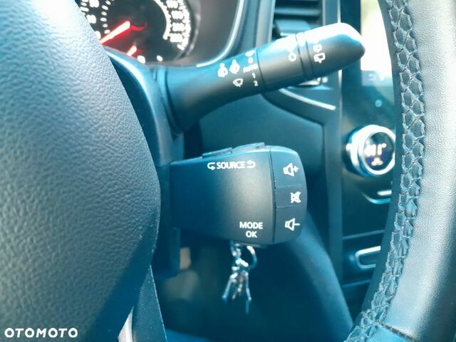 Рено Меган 2022 у Європі на Automoto.ua Сірий Рено Меган, об'ємом двигуна 1 л та пробігом 132 тис. км за 12809 $, фото 22 на Automoto.ua