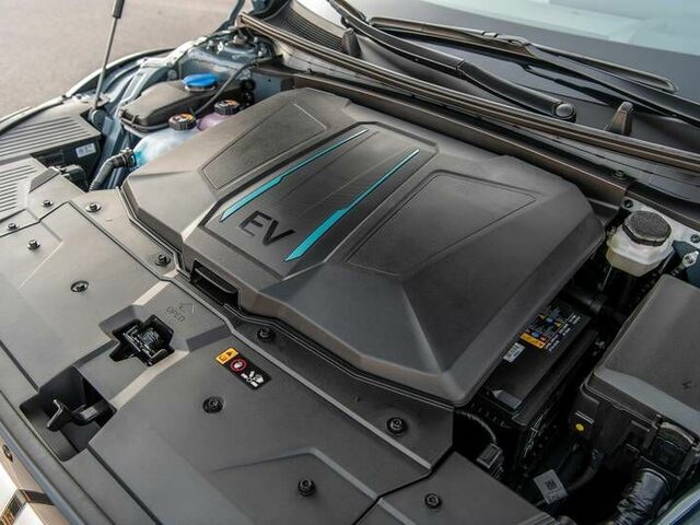 Моторный отсек электрокара Hyundai Ioniq 5 2022