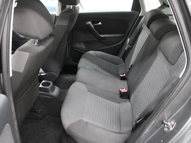 Фольксваген Поло 2009 у Європі на Automoto.ua Сірий Фольксваген Поло, об'ємом двигуна 1.39 л та пробігом 142 тис. км за 5781 $, фото 5 на Automoto.ua