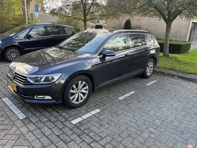 Фольксваген Пассат 2017 у Європі на Automoto.ua Сірий Фольксваген Пассат, об'ємом двигуна 1.97 л та пробігом 156 тис. км за 18064 $, фото 2 на Automoto.ua