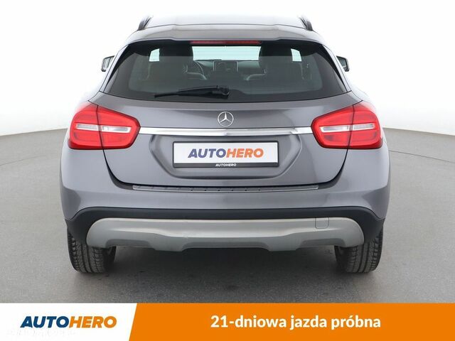Мерседес ГЛА-Класс 2014 в Европе на Automoto.ua Серый Мерседес ГЛА-Класс, объемом двигателя 1 л и пробегом 169 тыс. км за 14189 $, фото 4 на Automoto.ua