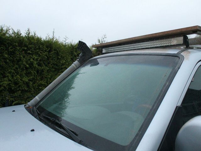 Мицубиси Паджеро 2004 в Европе на Automoto.ua Серый Мицубиси Паджеро, объемом двигателя 0 л и пробегом 214 тыс. км за 3794 $, фото 2 на Automoto.ua