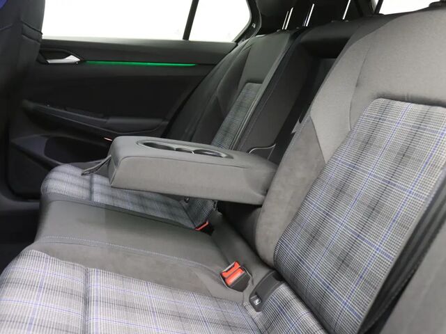 Фольксваген Golf GTE 2025 у Європі на Automoto.ua Чорний Фольксваген Golf GTE, об'ємом двигуна 1.5 л та пробігом 1 тис. км за 57066 $, фото 6 на Automoto.ua