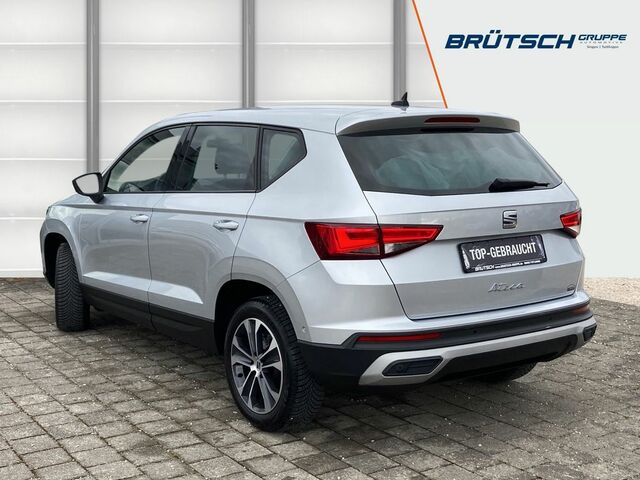 Серый Сеат Ateca, объемом двигателя 1.97 л и пробегом 48 тыс. км за 27643 $, фото 2 на Automoto.ua