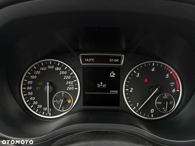 Мерседес Б-класс 2014 в Европе на Automoto.ua Серый Мерседес Б-класс, объемом двигателя 1 л и пробегом 137 тыс. км за 7870 $, фото 15 на Automoto.ua