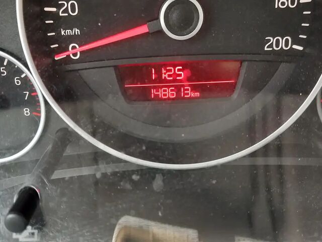 Фольксваген Ап 2012 у Європі на Automoto.ua Фольксваген Ап, об'ємом двигуна 0 л та пробігом 148 тис. км за 4375 $, фото 10 на Automoto.ua