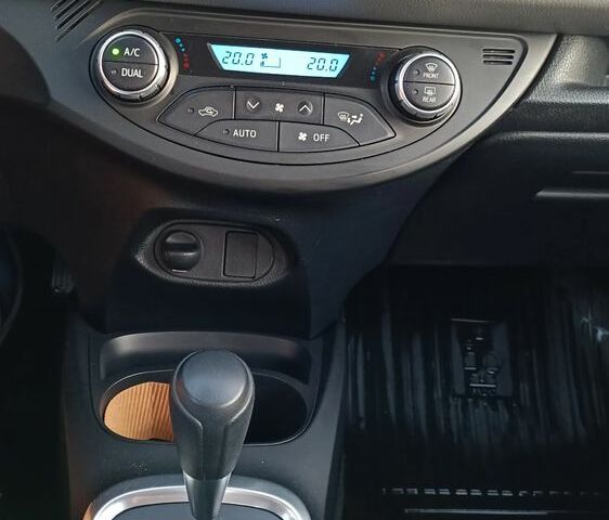 Тойота Яріс, об'ємом двигуна 1.5 л та пробігом 120 тис. км за 11879 $, фото 9 на Automoto.ua