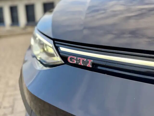 Фольксваген Гольф 2021 в Европе на Automoto.ua Черный Фольксваген Гольф, объемом двигателя 1.98 л и пробегом 73 тыс. км за 43279 $, фото 4 на Automoto.ua