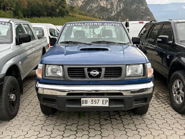Ніссан Кінг Каб 1998 у Європі на Automoto.ua Синій Ніссан Кінг Каб, об'ємом двигуна 2.49 л та пробігом 190 тис. км за 9948 $, фото 4 на Automoto.ua