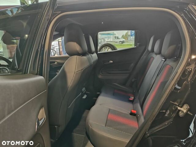 Альфа Ромео Джуниор 2025 в Европе на Automoto.ua Красный Альфа Ромео Джуниор, объемом двигателя 1 л и пробегом 1 тыс. км за 35473 $, фото 7 на Automoto.ua