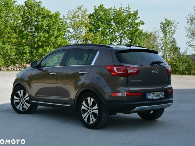 Кіа Sportage, об'ємом двигуна 2 л та пробігом 154 тис. км за 10778 $, фото 2 на Automoto.ua