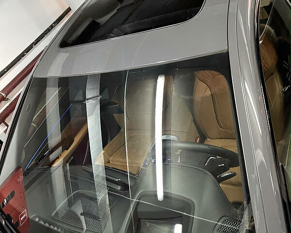БМВ 750, 2017 - н.в. LI XDRIVE