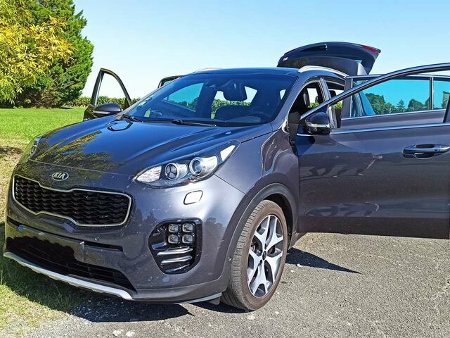 Сірий Кіа Sportage, об'ємом двигуна 1.69 л та пробігом 130 тис. км за 17819 $, фото 3 на Automoto.ua