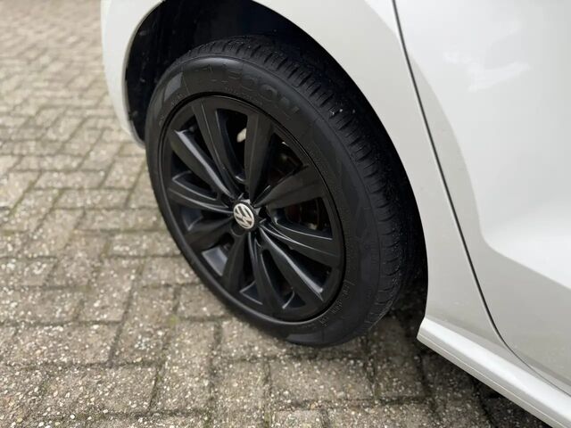 Фольксваген Поло 2012 у Європі на Automoto.ua Білий Фольксваген Поло, об'ємом двигуна 1.2 л та пробігом 118 тис. км за 10808 $, фото 6 на Automoto.ua