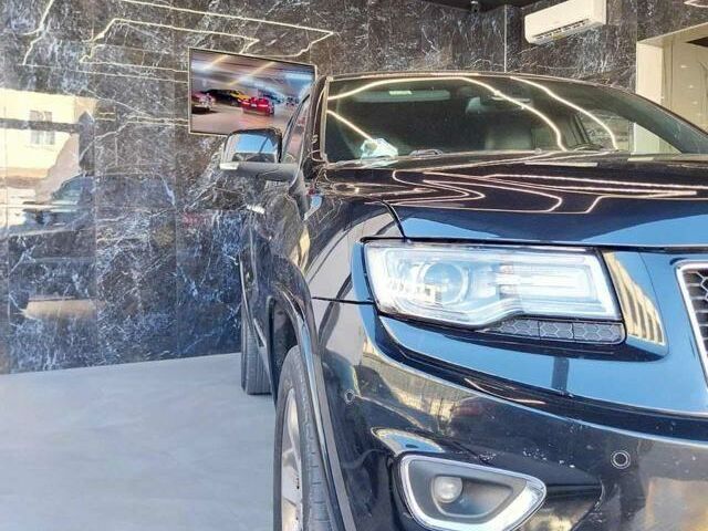 Джип Grand Cherokee 2014 у Європі на Automoto.ua Чорний Джип Grand Cherokee, об'ємом двигуна 2.99 л та пробігом 195 тис. км за 10999 $, фото 2 на Automoto.ua