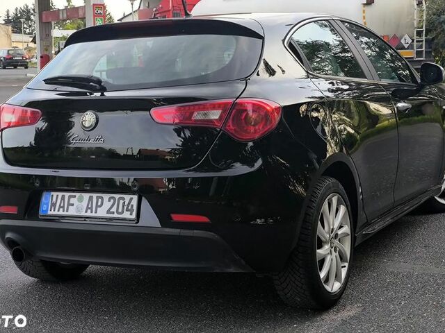 Альфа Ромео Giulietta, об'ємом двигуна 1.37 л та пробігом 134 тис. км за 7970 $, фото 15 на Automoto.ua