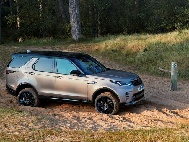 Читати відгуки про позашляховик Land Rover Discovery 2022
