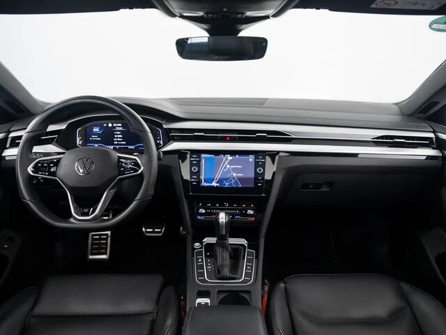 Фольксваген Arteon 2021 в Европе на Automoto.ua Серый Фольксваген Arteon, объемом двигателя 1.98 л и пробегом 87 тыс. км за 39559 $, фото 1 на Automoto.ua
