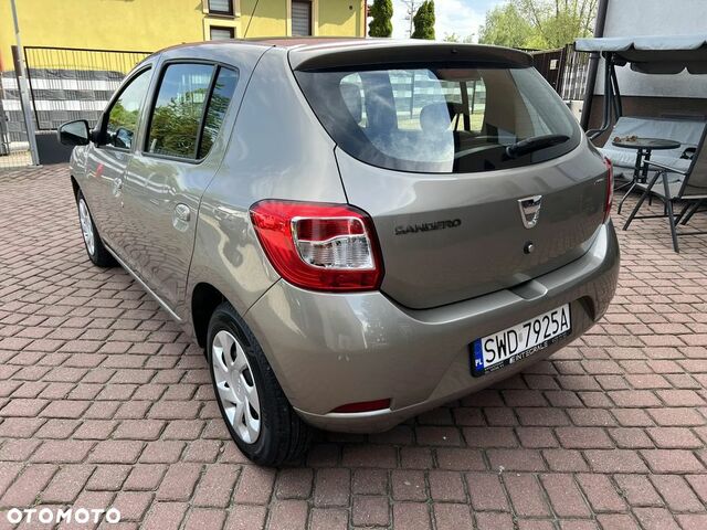 Дачія Sandero, об'ємом двигуна 1.15 л та пробігом 48 тис. км за 6156 $, фото 4 на Automoto.ua