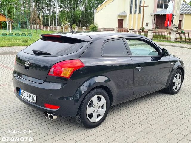 Кіа Про Сід, об'ємом двигуна 1.59 л та пробігом 170 тис. км за 3866 $, фото 5 на Automoto.ua