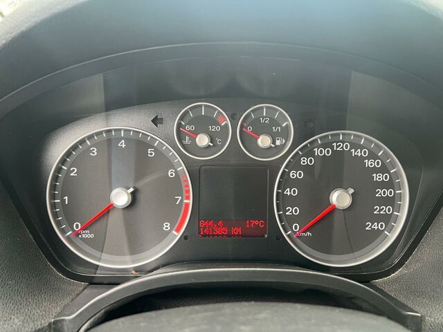 Форд Сі-Макс 2007 у Європі на Automoto.ua Сірий Форд Сі-Макс, об'ємом двигуна 0 л та пробігом 144 тис. км за 3300 $, фото 6 на Automoto.ua