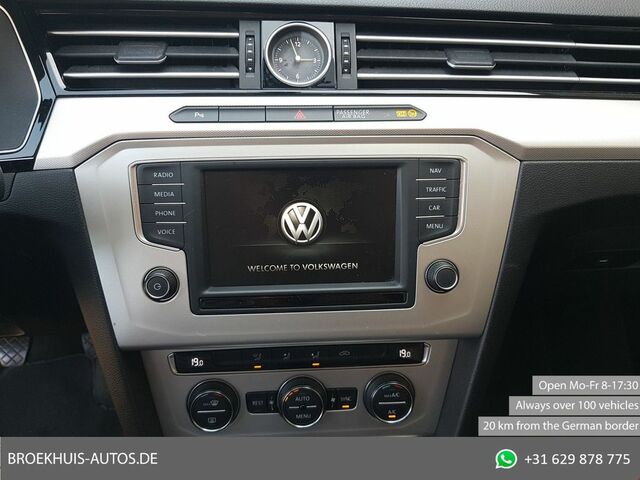 Фольксваген Пассат Вариант 2015 в Европе на Automoto.ua Черный Фольксваген Пассат Вариант, объемом двигателя 1.6 л и пробегом 311 тыс. км за 7017 $, фото 16 на Automoto.ua