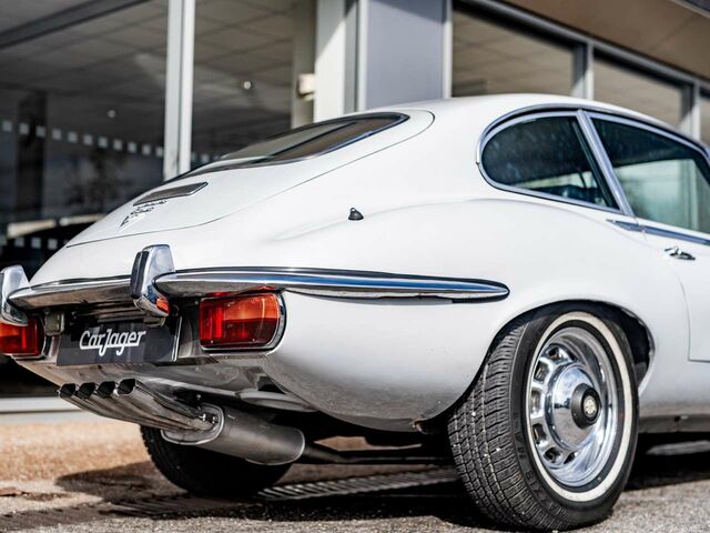 Сірий Ягуар E-Type, об'ємом двигуна 5.34 л та пробігом 82 тис. км за 67538 $, фото 7 на Automoto.ua