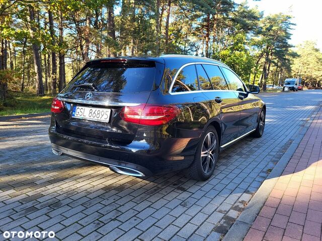 Мерседес Ц-Клас 2019 у Європі на Automoto.ua Чорний Мерседес Ц-Клас, об'ємом двигуна 1 л та пробігом 166 тис. км за 20073 $, фото 34 на Automoto.ua