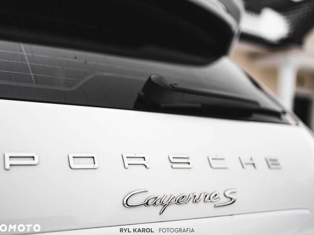 Порше Cayenne, об'ємом двигуна 4.13 л та пробігом 140 тис. км за 43196 $, фото 33 на Automoto.ua