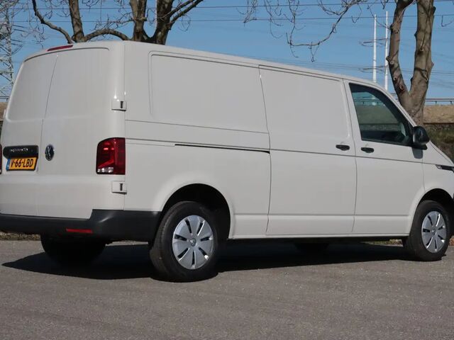 Фольксваген T6.1 Transporter 2024 в Европе на Automoto.ua Серый Фольксваген T6.1 Transporter, объемом двигателя 1.97 л и пробегом 41 тыс. км за 47890 $, фото 4 на Automoto.ua