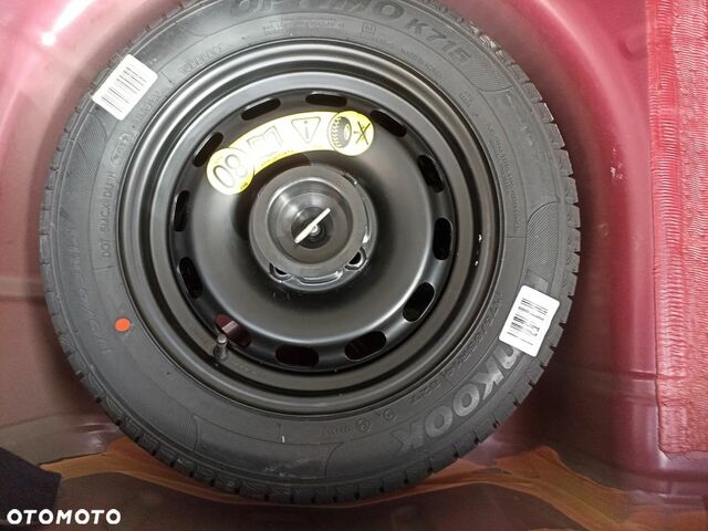 Форд Фиеста, объемом двигателя 1.24 л и пробегом 149 тыс. км за 4708 $, фото 10 на Automoto.ua