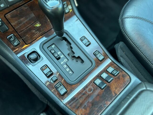 Мерседес ЦЛ 420 1996 у Європі на Automoto.ua Мерседес ЦЛ 420, об'ємом двигуна 4.2 л та пробігом 177 тис. км за 15939 $, фото 12 на Automoto.ua