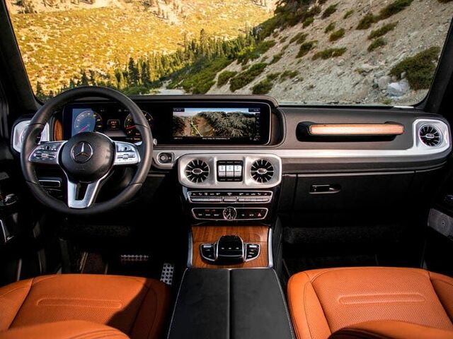 Смотреть фото салона Mercedes-Benz G-Class 2023