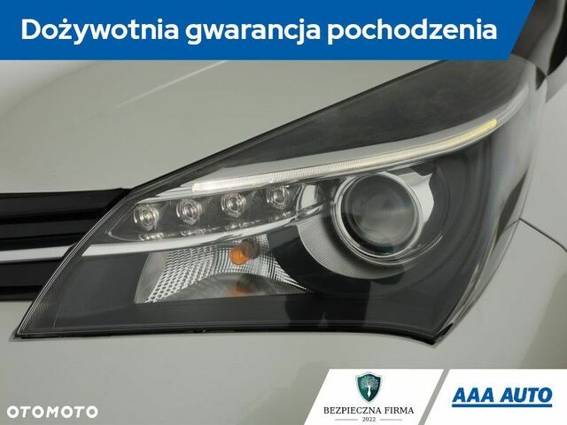 Тойота Ярис, объемом двигателя 1.33 л и пробегом 78 тыс. км за 11879 $, фото 19 на Automoto.ua