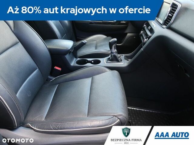 Кіа Sportage, об'ємом двигуна 1.59 л та пробігом 148 тис. км за 16631 $, фото 9 на Automoto.ua