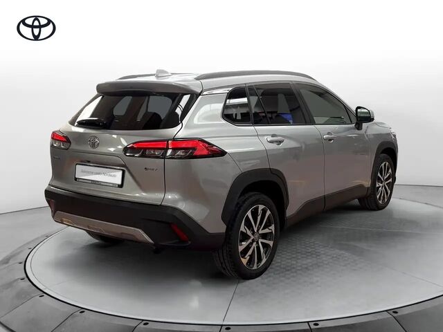 Тойота Corolla Cross 2024 в Европе на Automoto.ua Серебряный Тойота Corolla Cross, объемом двигателя 1.8 л и пробегом 24 тыс. км за 38332 $, фото 4 на Automoto.ua