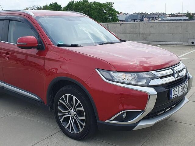 Мицубиси Аутлендер 2016 в Европе на Automoto.ua Мицубиси Аутлендер, объемом двигателя 2.27 л и пробегом 141 тыс. км за 74000 $, фото 7 на Automoto.ua