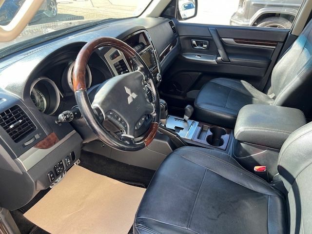 Міцубісі Паджеро 2017 у Європі на Automoto.ua Коричневий Міцубісі Паджеро, об'ємом двигуна 3.2 л та пробігом 140 тис. км за 40632 $, фото 5 на Automoto.ua