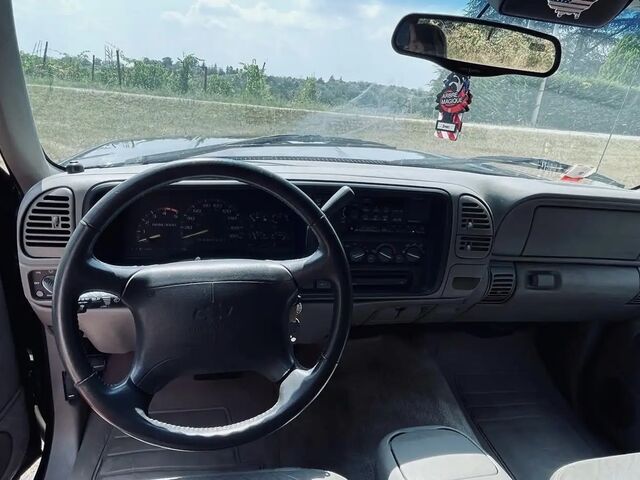 Шевроле Тахо 1998 в Европе на Automoto.ua Шевроле Тахо, объемом двигателя 0 л и пробегом 194 тыс. км за 29243 $, фото 12 на Automoto.ua