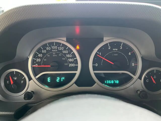 Джип Вранглер 2010 в Европе на Automoto.ua Серый Джип Вранглер, объемом двигателя 2.78 л и пробегом 136 тыс. км за 38521 $, фото 2 на Automoto.ua