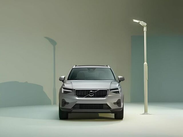 Внедорожник Volvo XC40 2025 Найти новый внедорожник Вольво XC40 2025