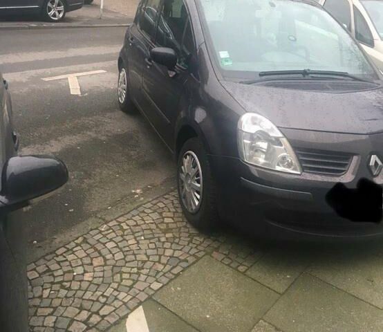 Рено Модус 2007 у Європі на Automoto.ua Коричневий Рено Модус, об'ємом двигуна 0 л та пробігом 220 тис. км за 800 $, фото 1 на Automoto.ua