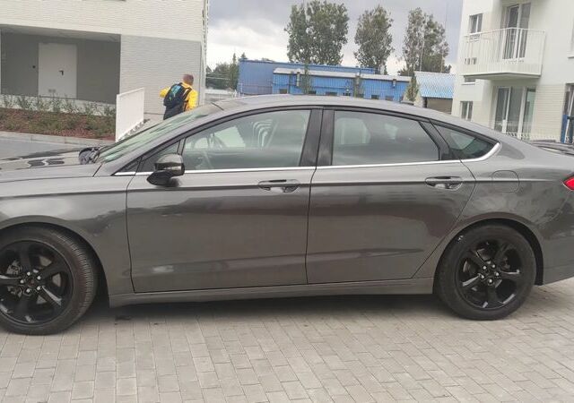 Форд Фьюжен, об'ємом двигуна 2 л та пробігом 112 тис. км за 12635 $, фото 9 на Automoto.ua