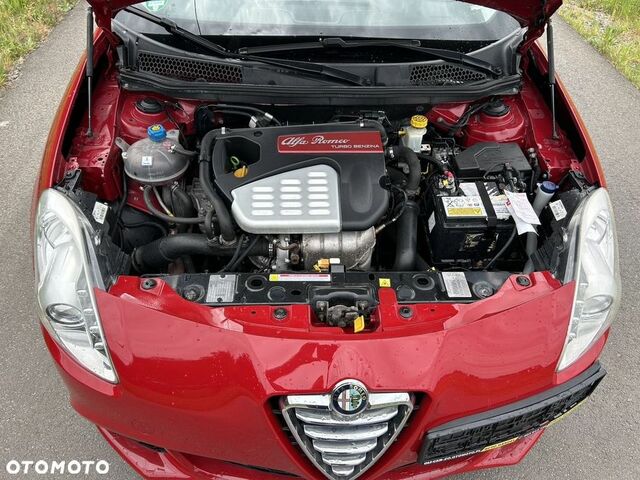 Альфа Ромео Giulietta, об'ємом двигуна 1.37 л та пробігом 220 тис. км за 6458 $, фото 14 на Automoto.ua