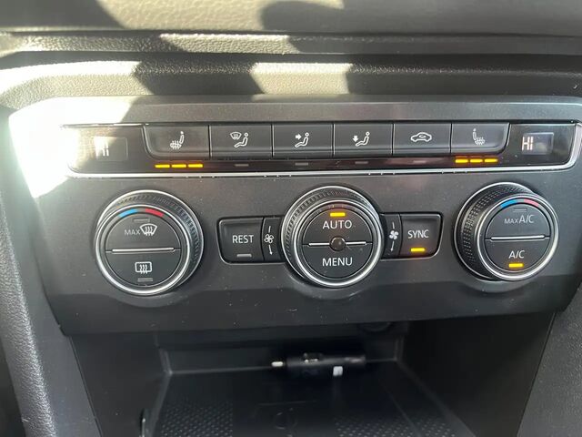 Фольксваген Тігуан 2020 у Європі на Automoto.ua Сірий Фольксваген Тігуан, об'ємом двигуна 1.5 л та пробігом 147 тис. км за 31272 $, фото 13 на Automoto.ua